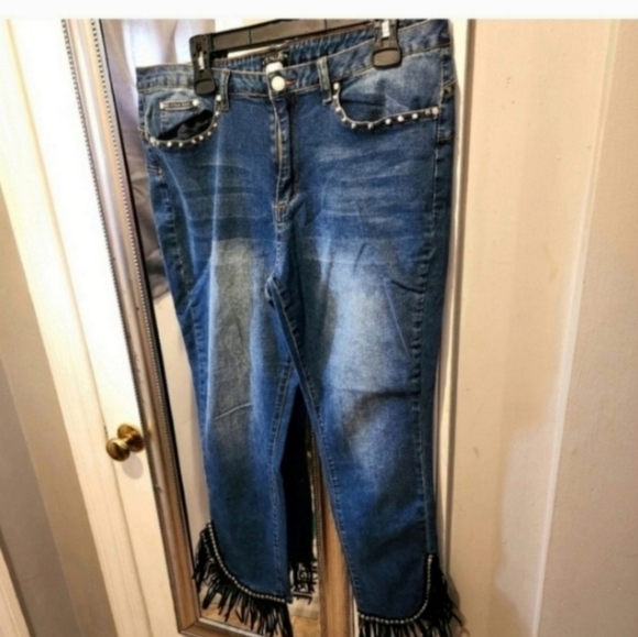 🍁🍂Venus size 18 studded fringe skinny jeans - Picture 1 of 7